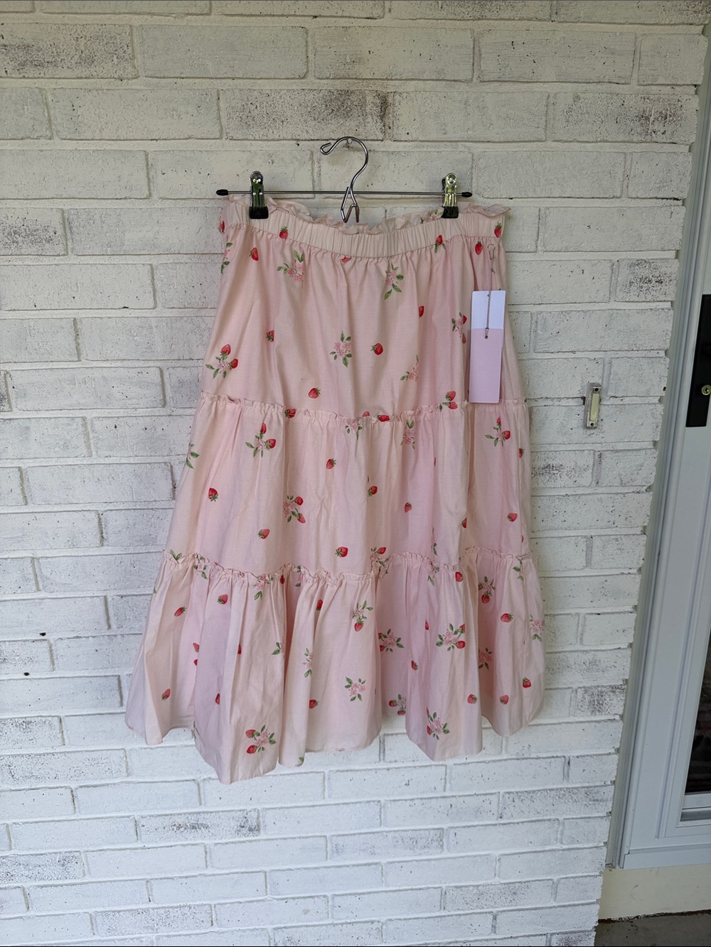 Rachel Parcell Light Pink Strawberry-Print Tiered Midi Skirt